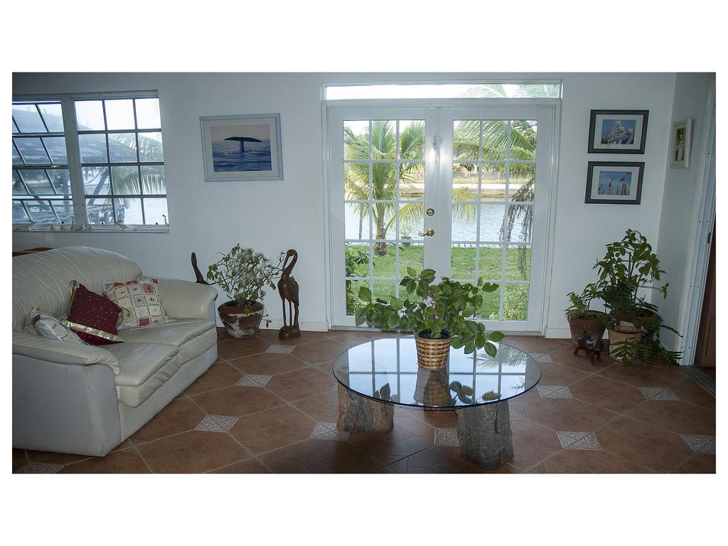 Silver Point Villa Freeport Buitenkant foto